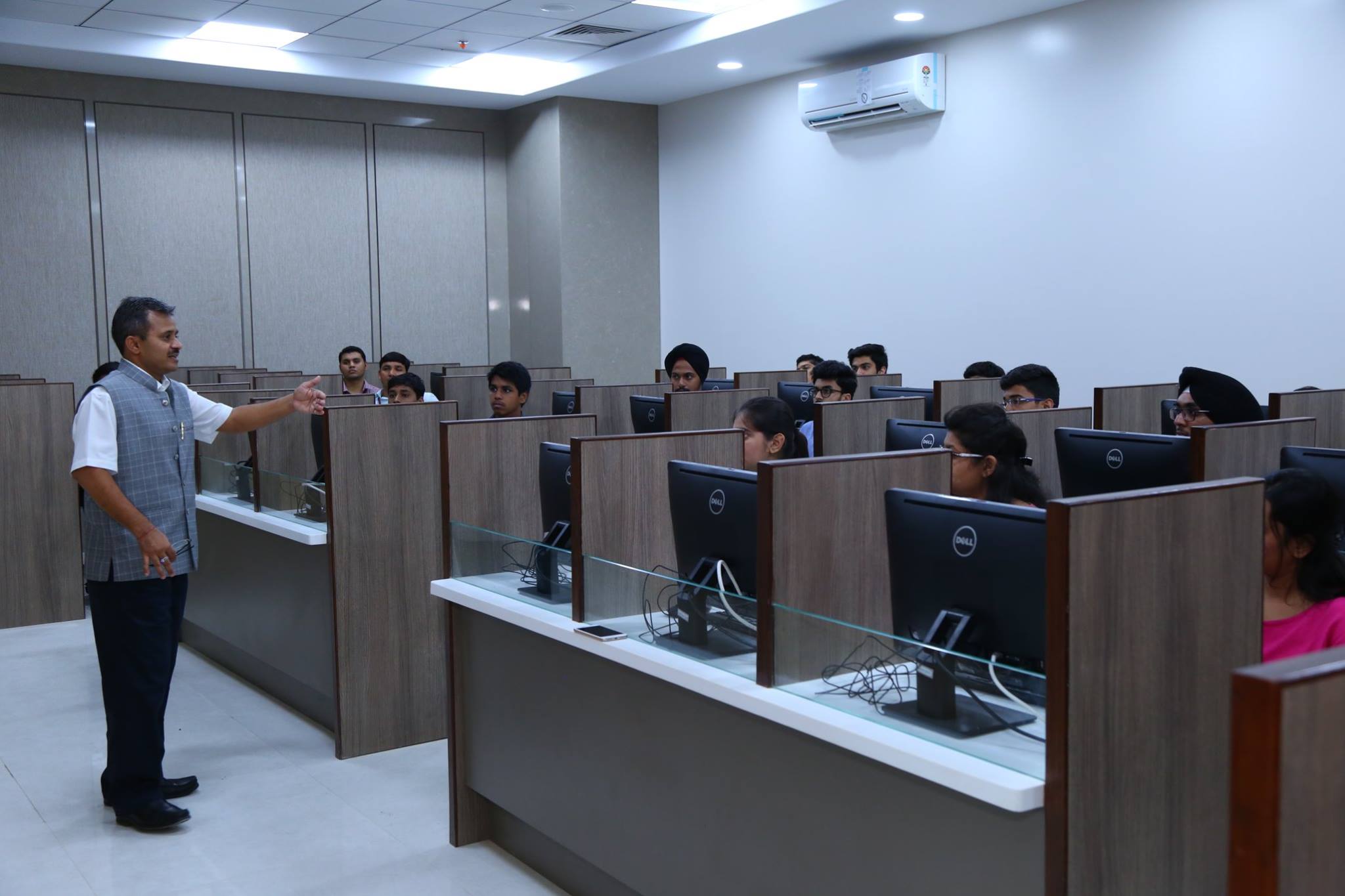 NMIMS Indore Facilities and Academic Building photo 16