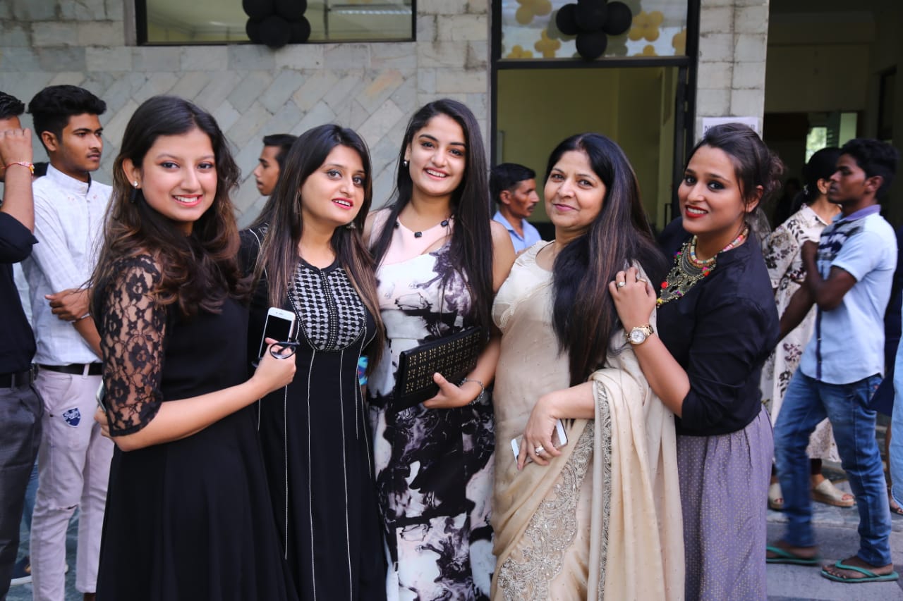 SSIM - IIBS Delhi Campus Events photo 5