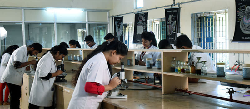 GITAM School of Pharmacy Visakhapatnam Laboratory photo 2