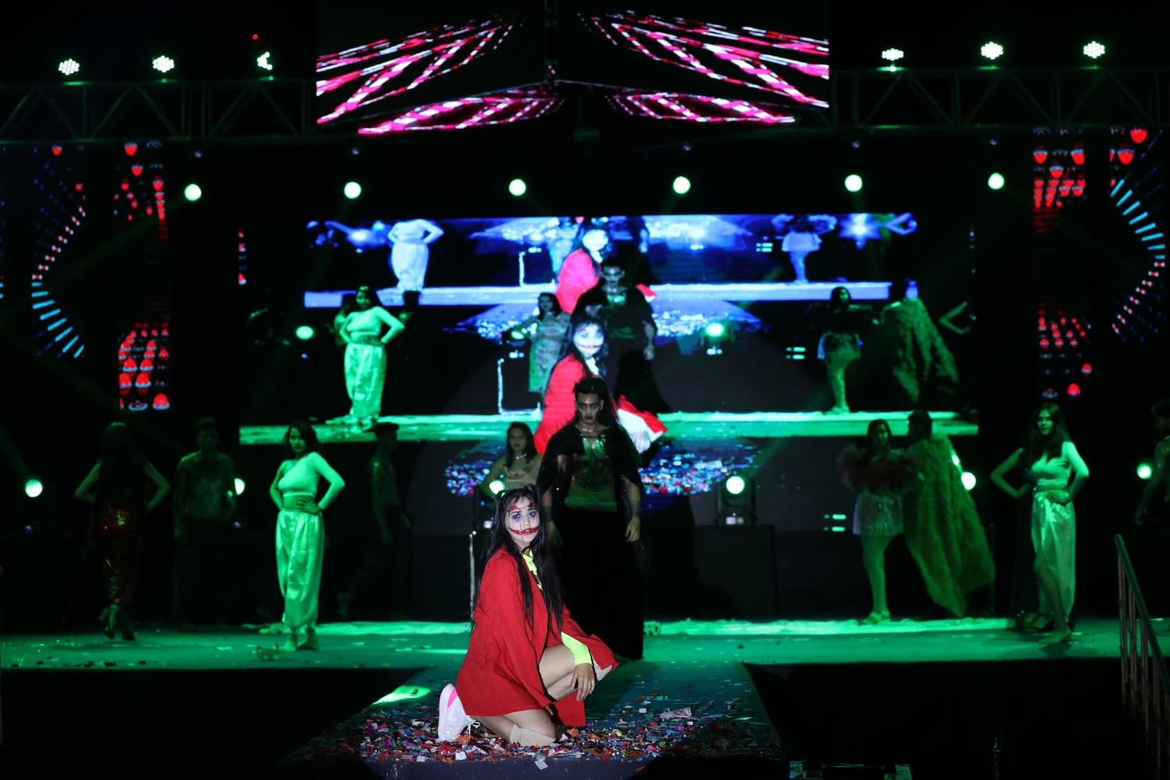 Shree L. R. Tiwari Degree College of Arts, Commerce and Science Mumbai Events - Utsav photo 1