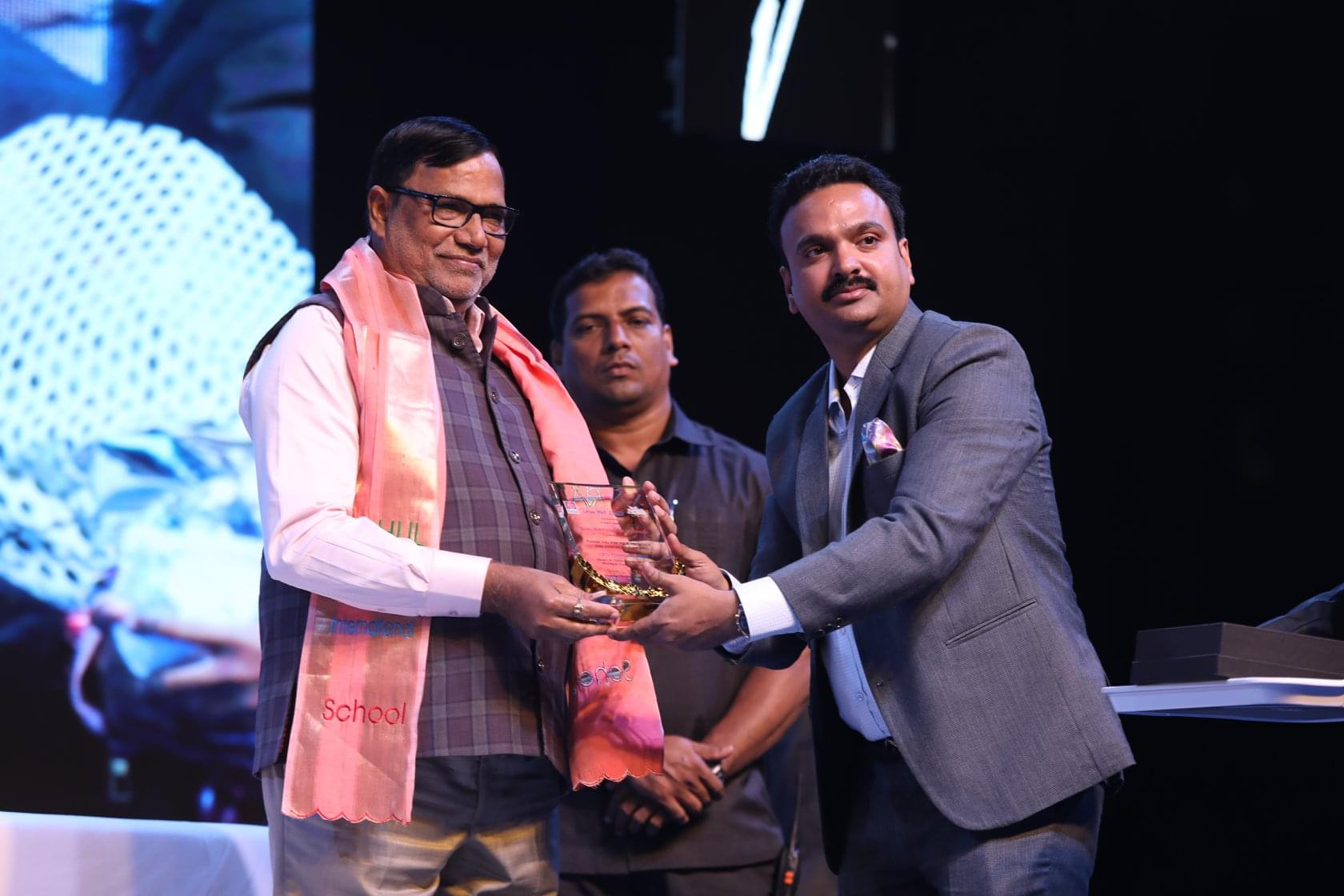 Shree L. R. Tiwari Degree College of Arts, Commerce and Science Mumbai Events - Utsav photo 5