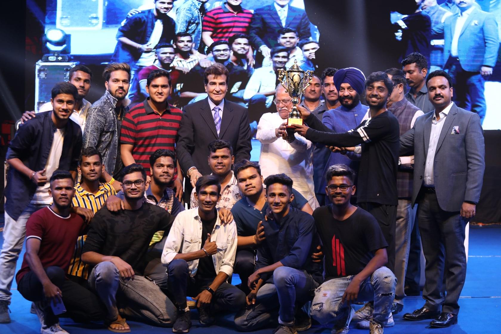 Shree L. R. Tiwari Degree College of Arts, Commerce and Science Mumbai Events - Utsav photo 15