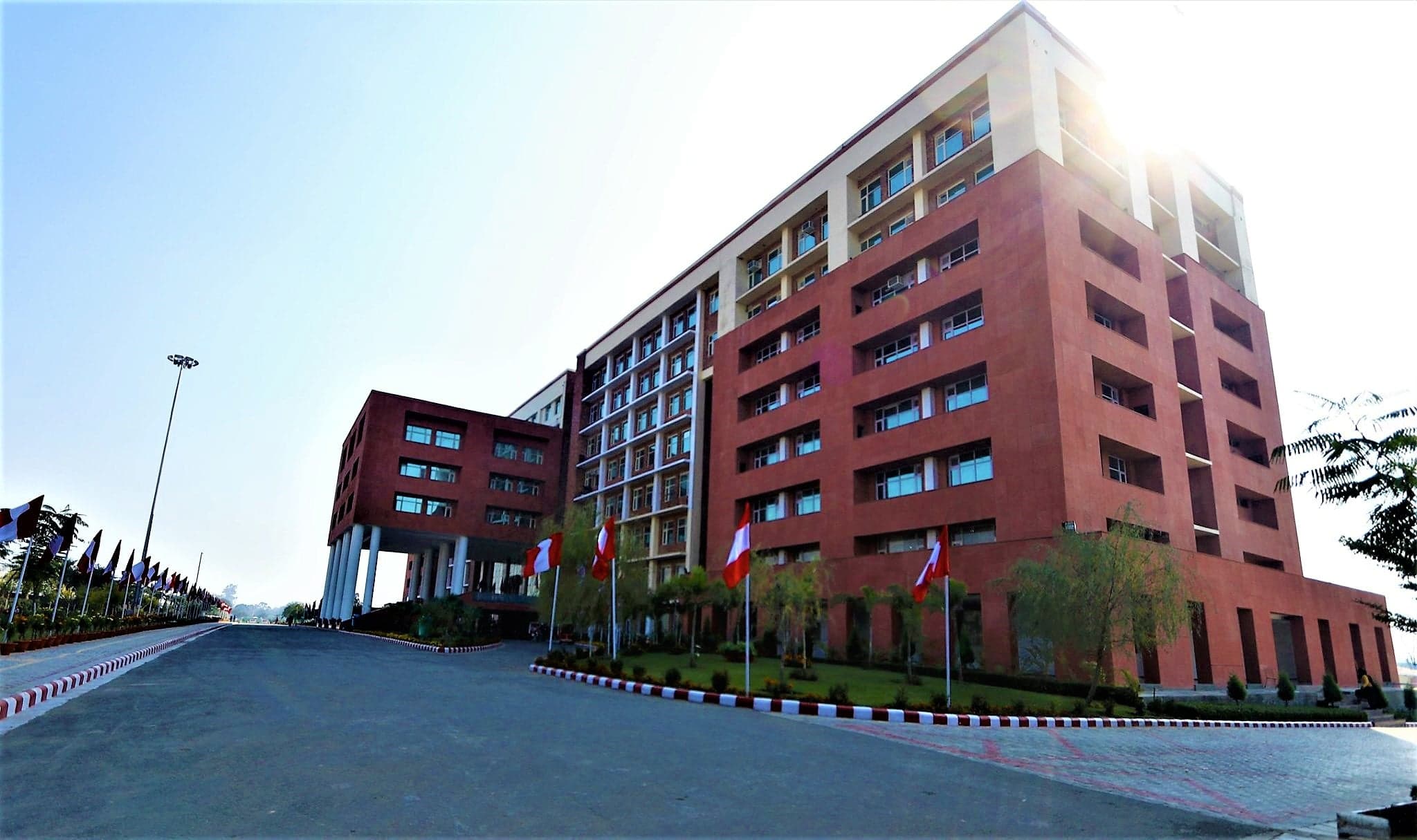 Chandigarh University Academic Building & Auditorium photo 8
