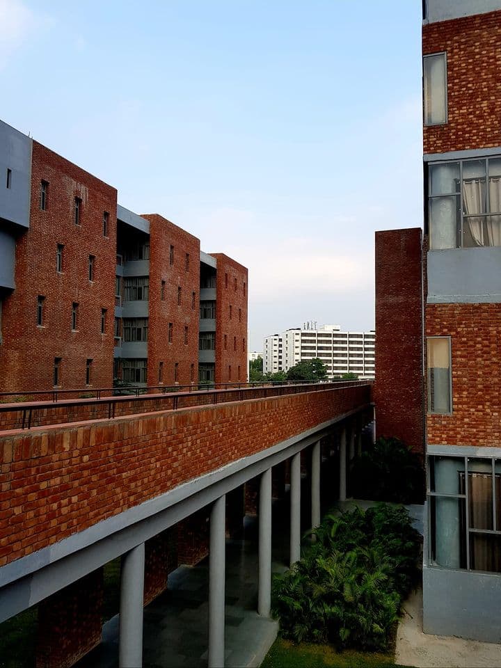 Chandigarh University Academic Building & Auditorium photo 11