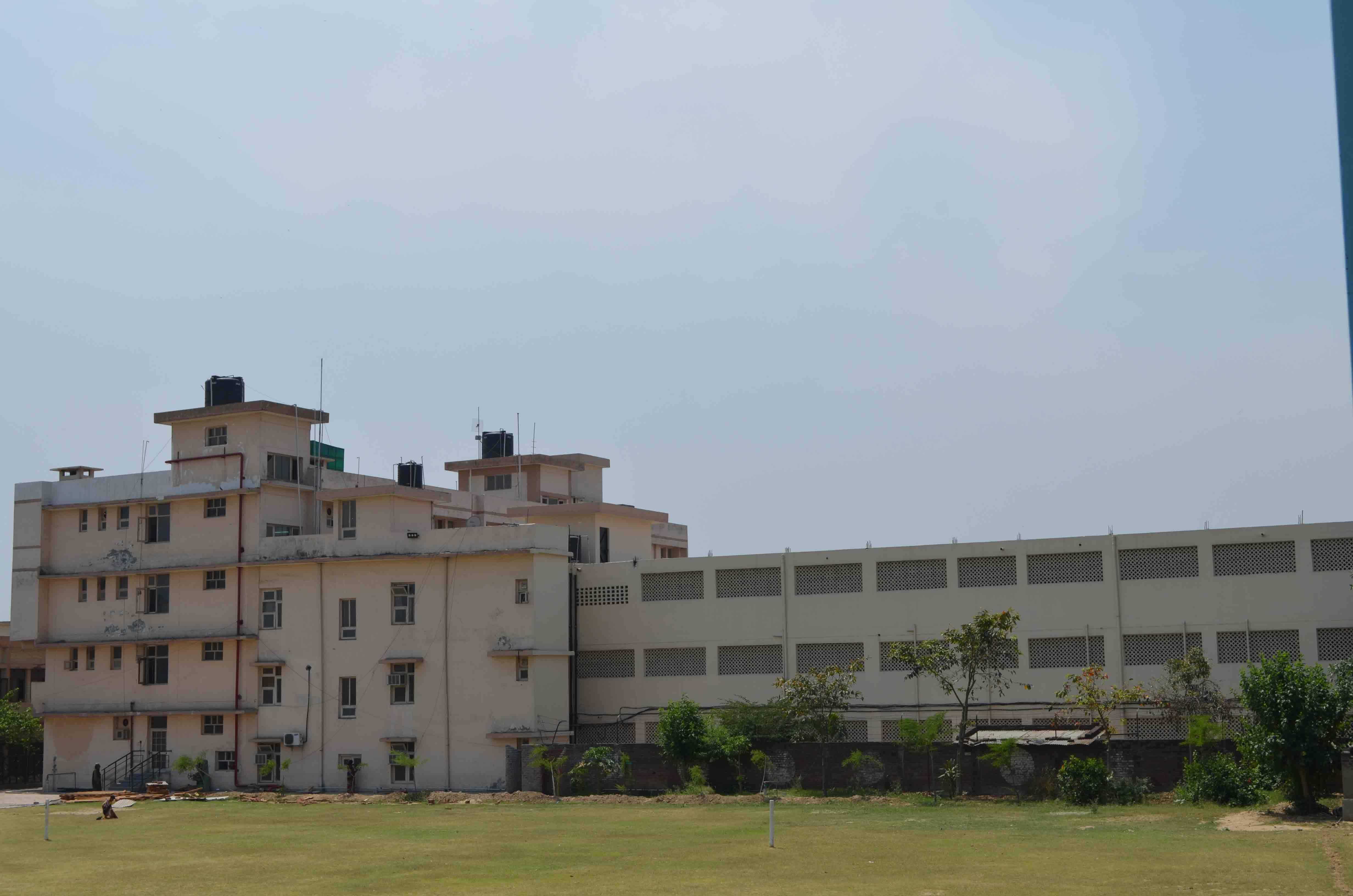 DAV College for Girls Yamuna Nagar Hostel photo 3