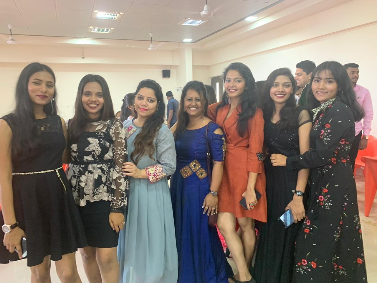 Shree L.R. Tiwari College of Law Thane Fresher's Party photo 14