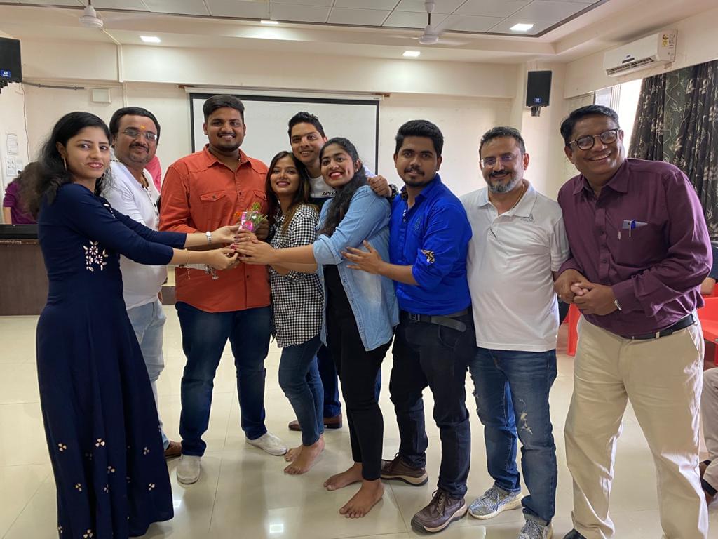 Shree L.R. Tiwari College of Law Thane Fresher's Party photo 15