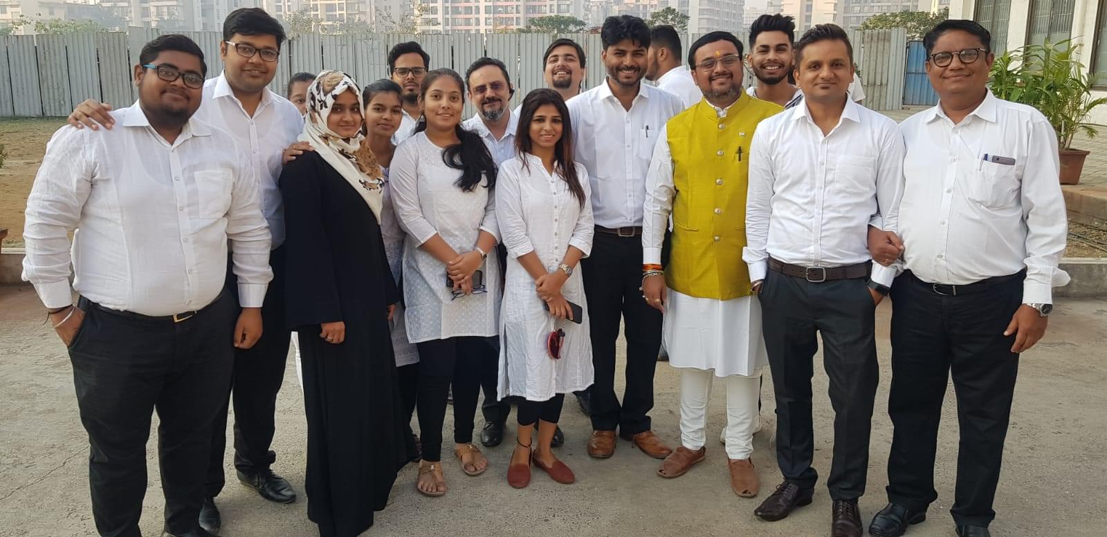 Shree L.R. Tiwari College of Law Thane Independence Day Celebration photo 6