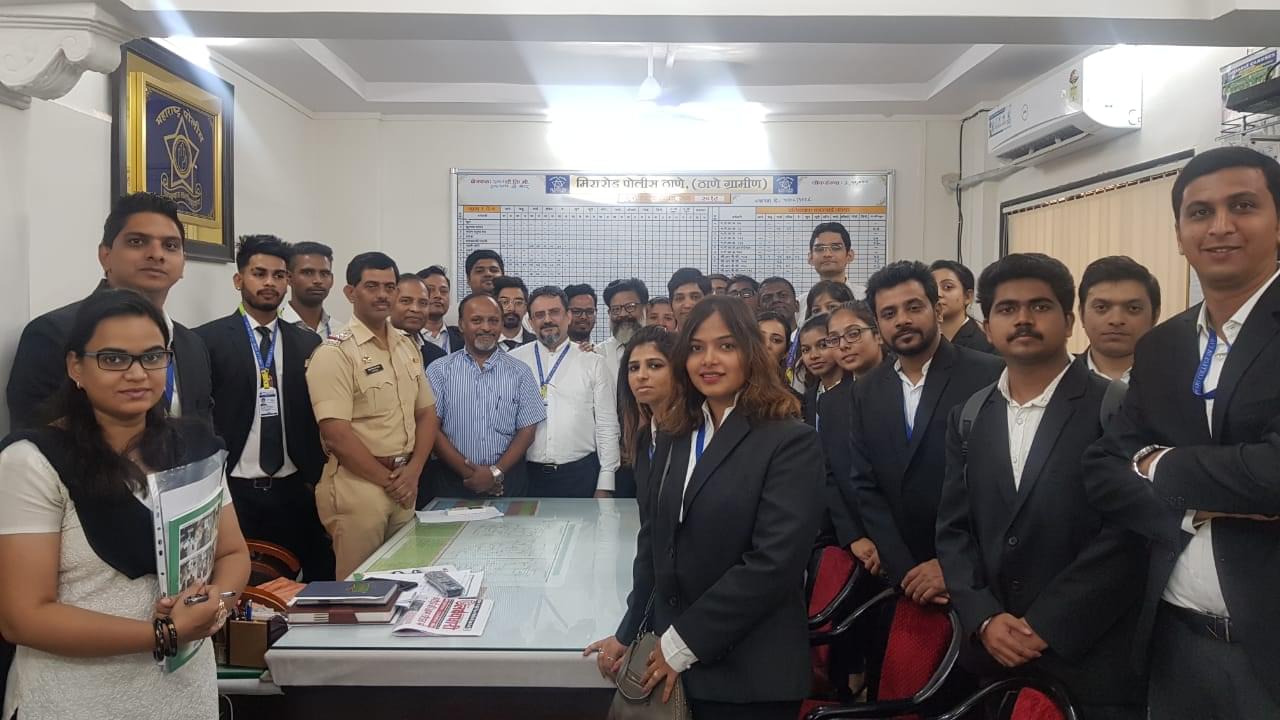 Shree L.R. Tiwari College of Law Thane Police Station Visit photo 2