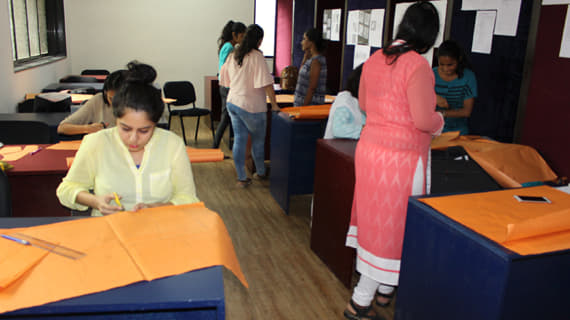 International Institute of Fashion Design Bandra Infrastructure photo 3