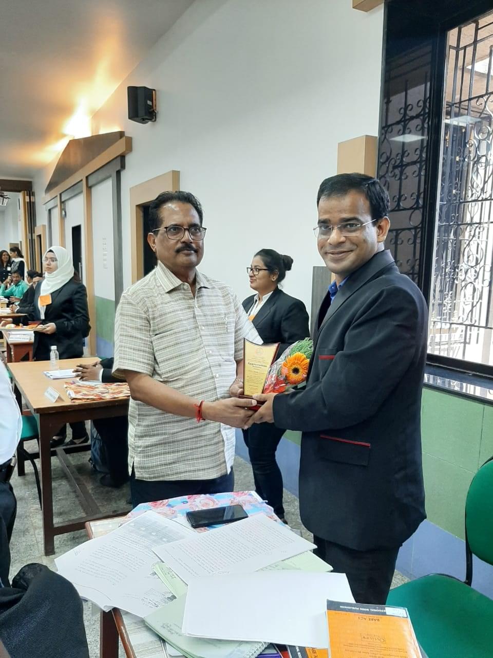 Shree L.R. Tiwari College of Law Thane Parliamentary Debate photo 5