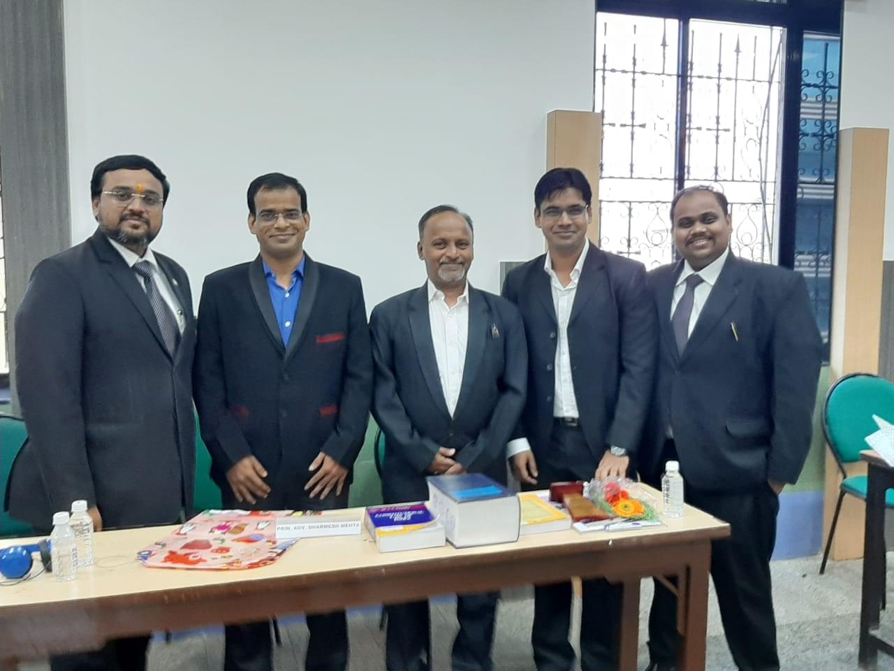 Shree L.R. Tiwari College of Law Thane Parliamentary Debate photo 7