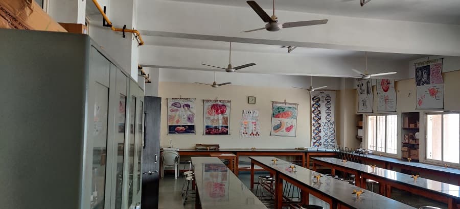 President Science College Ahmedabad Campus photo 16