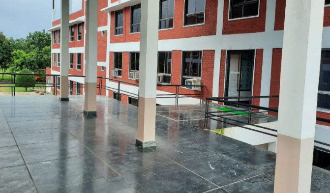 School of Law, Rai University Ahmedabad Campus photo 5