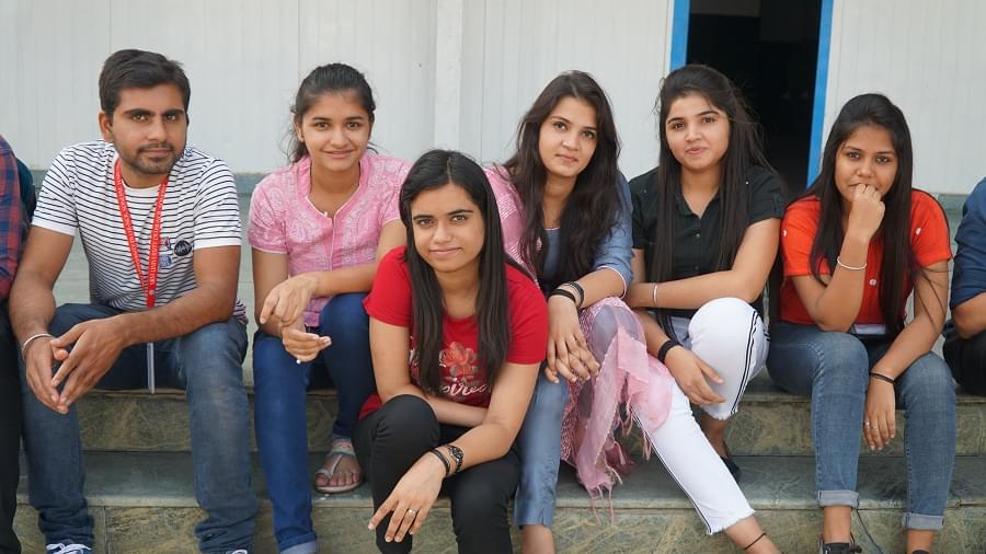 SRM University Sonepat Commerce Department photo 14