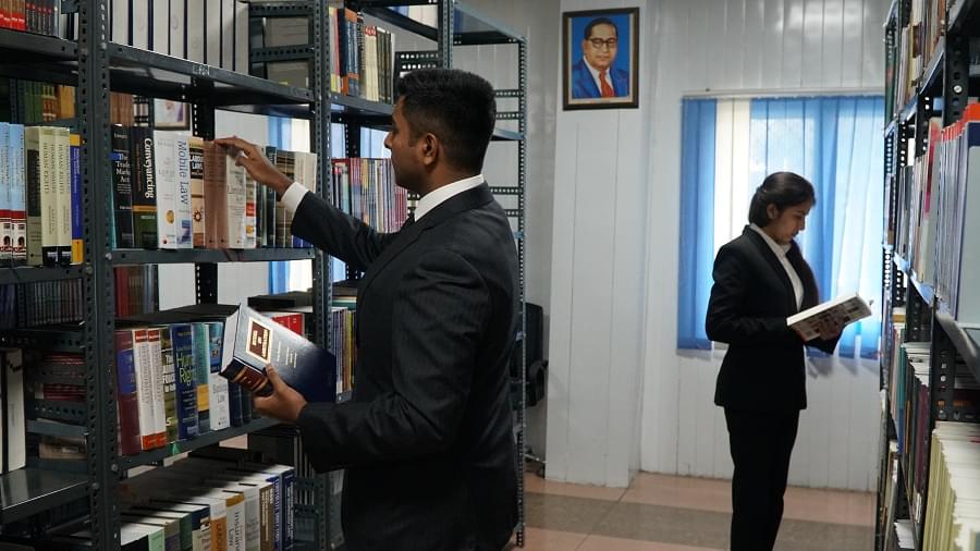 SRM University Sonepat Law Department photo 6