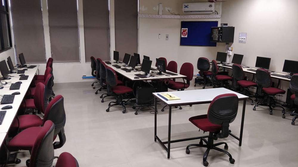 Devang Patel Institute of Advance Technology and Research Anand Infrastructure photo 18