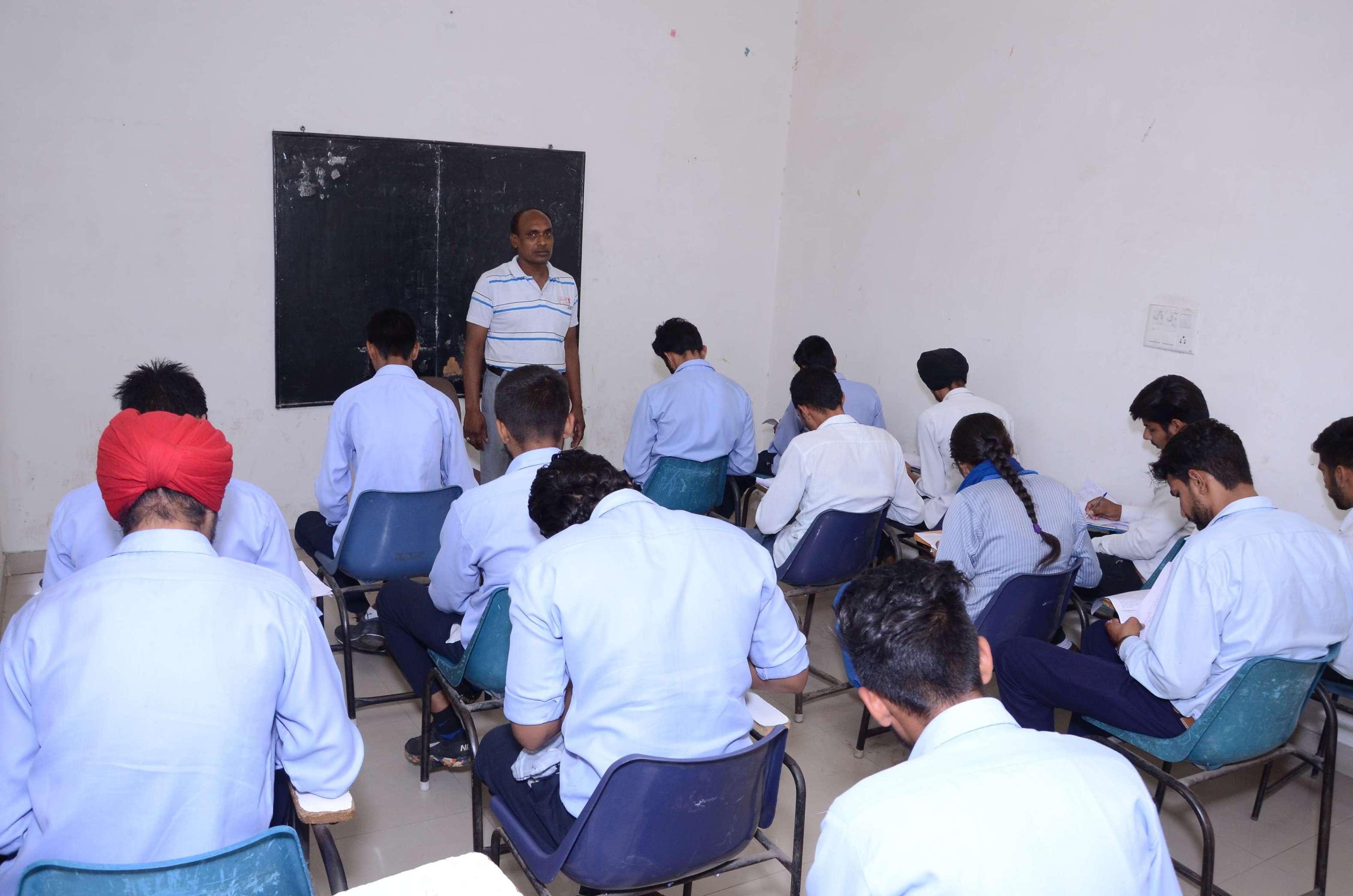 Om Sai Para Medical College Ambala Campus photo 16