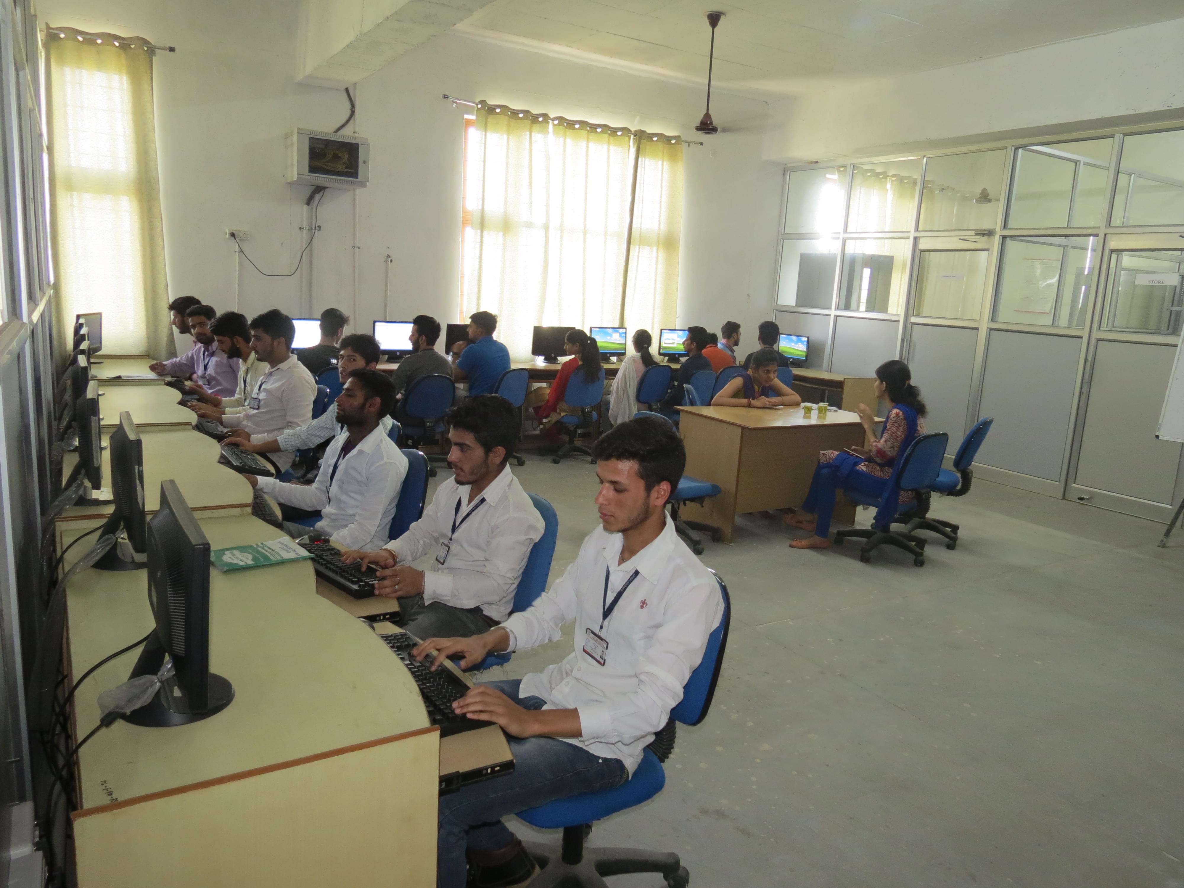 Global Research Institute of Management and Technology Yamuna Nagar Classroom photo 3