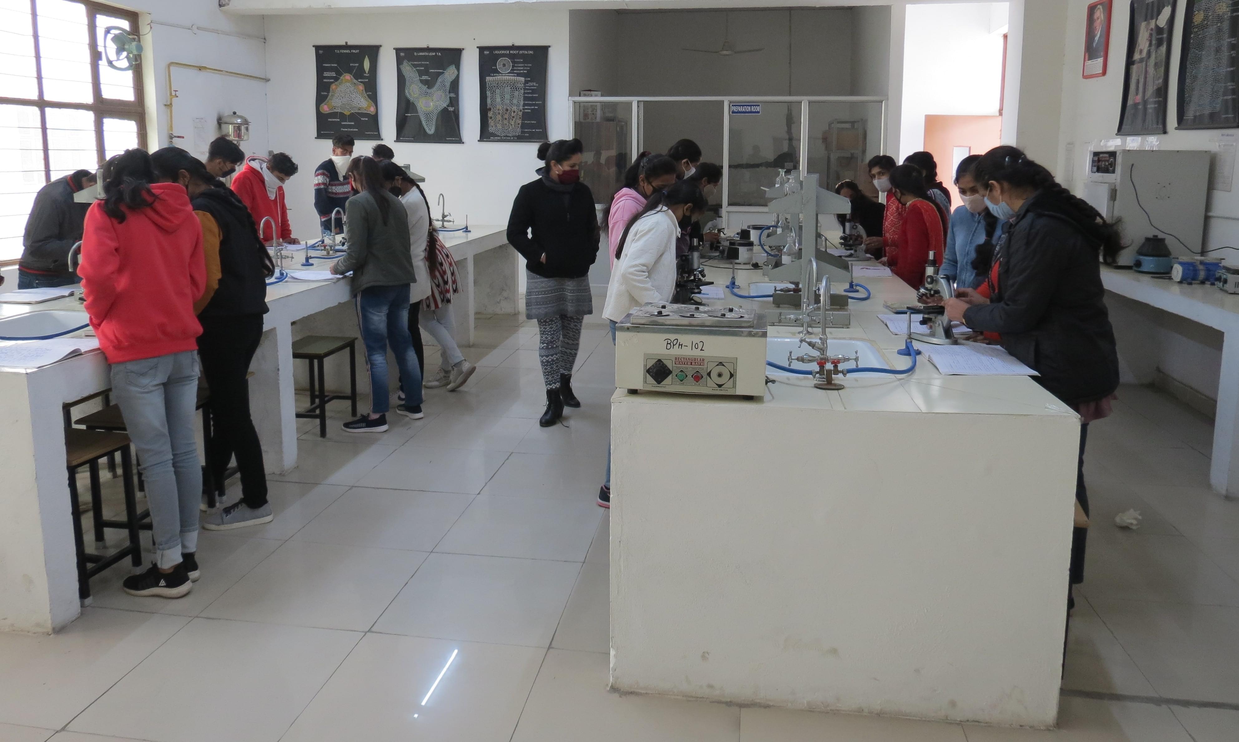 Global Research Institute of Management and Technology Yamuna Nagar Classroom photo 34