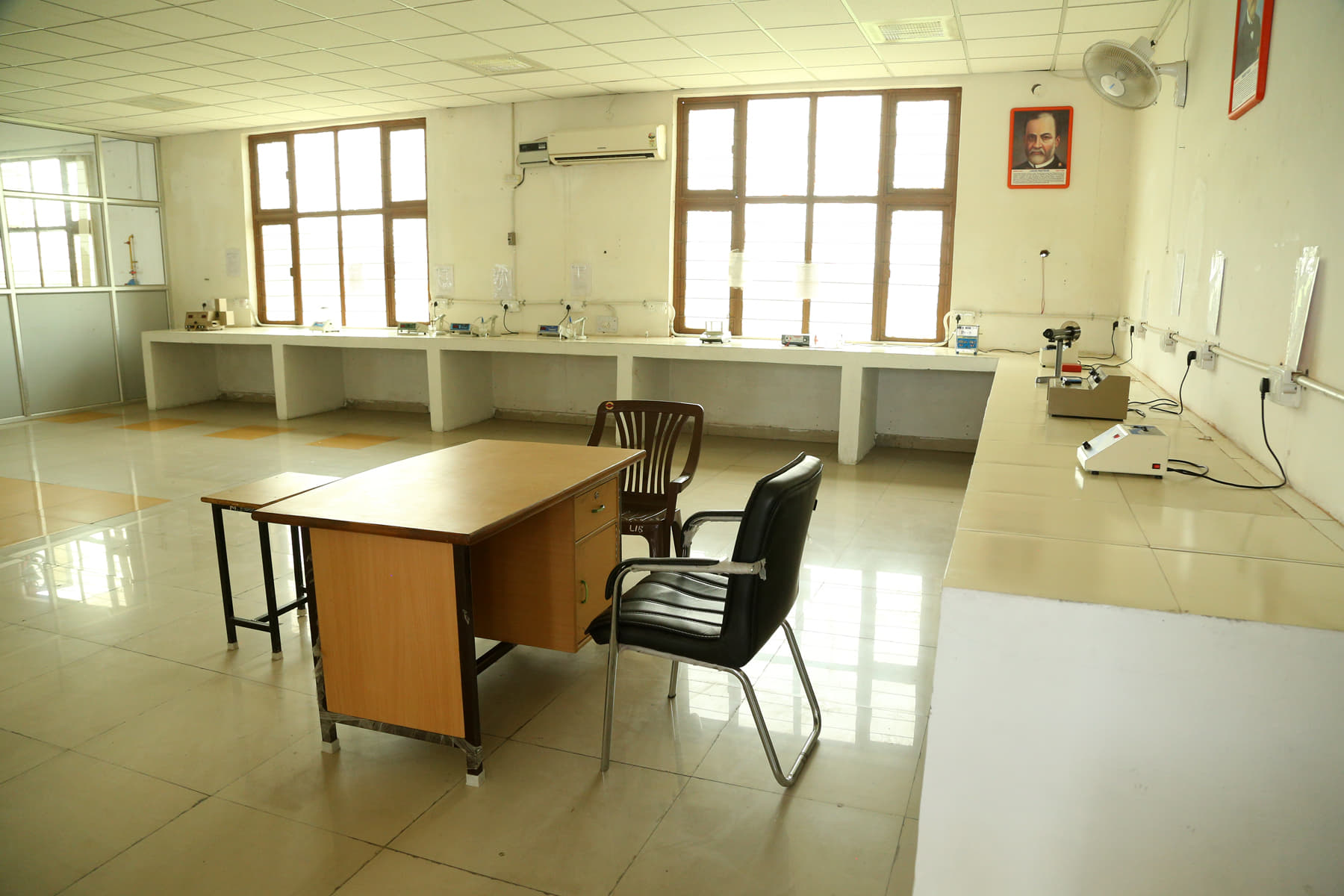 Global Research Institute of Pharmacy Yamuna Nagar Pharma Labs photo 12