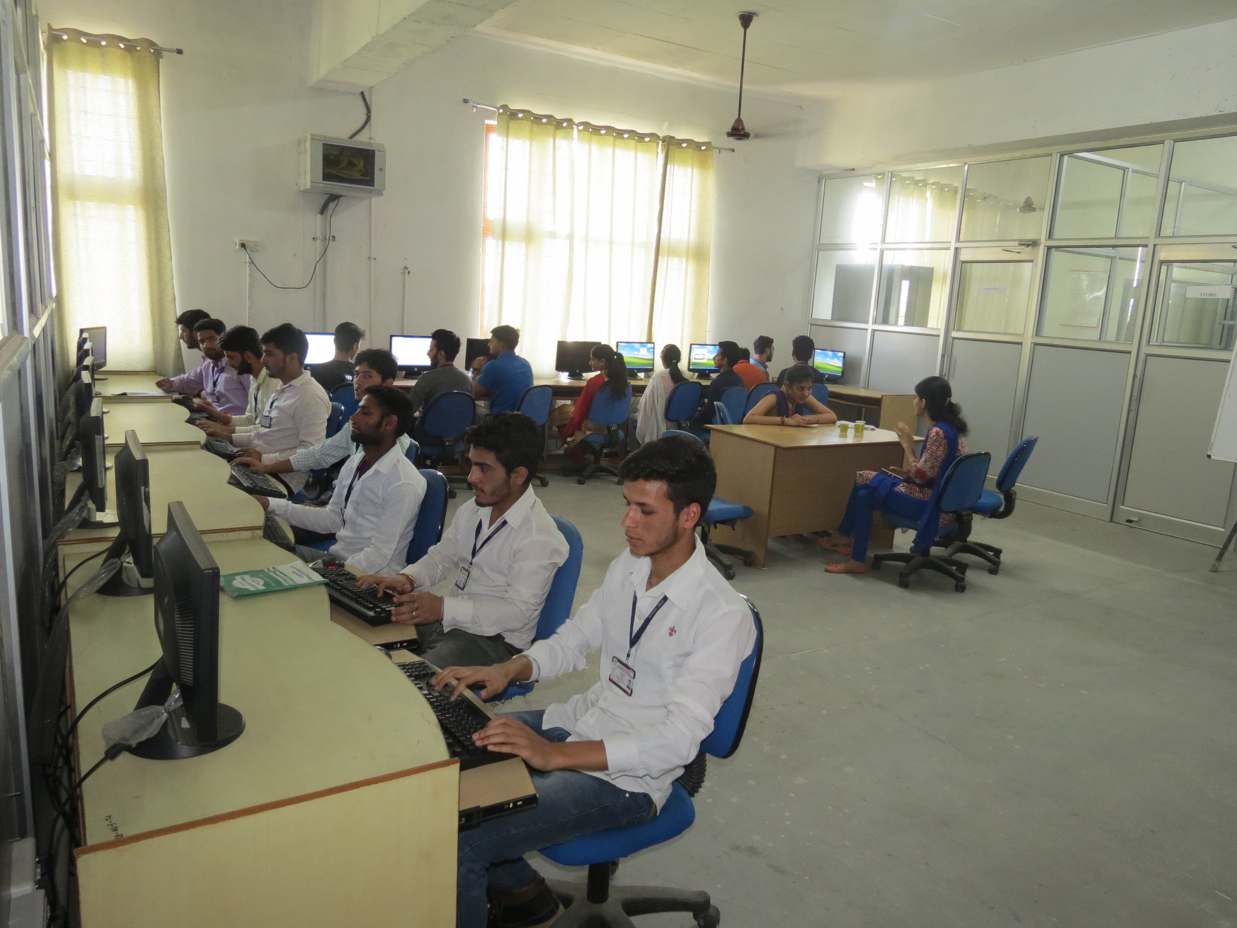 Global Research Institute of Pharmacy Yamuna Nagar Classroom photo 3