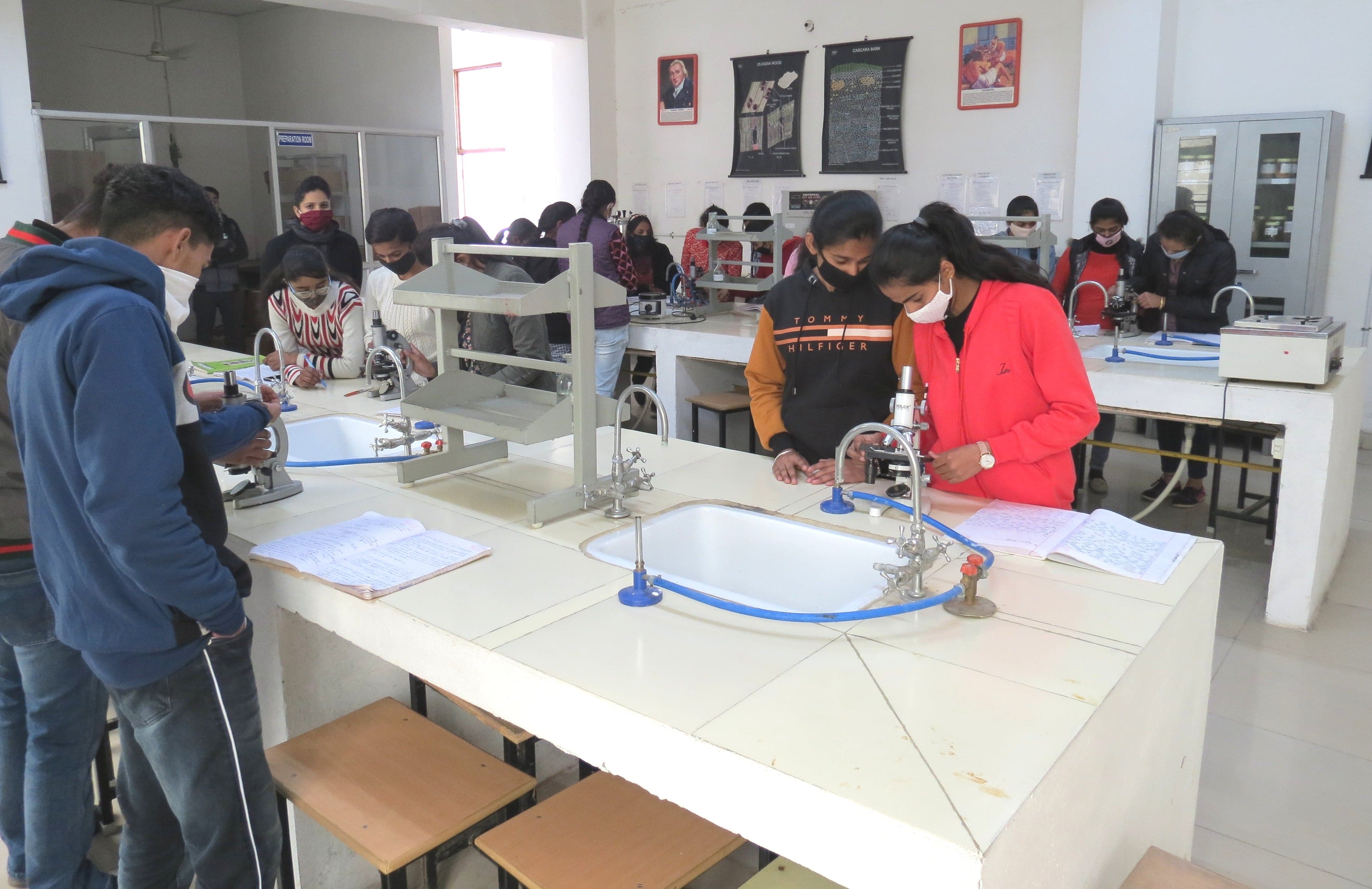Global Research Institute of Pharmacy Yamuna Nagar Classroom photo 24