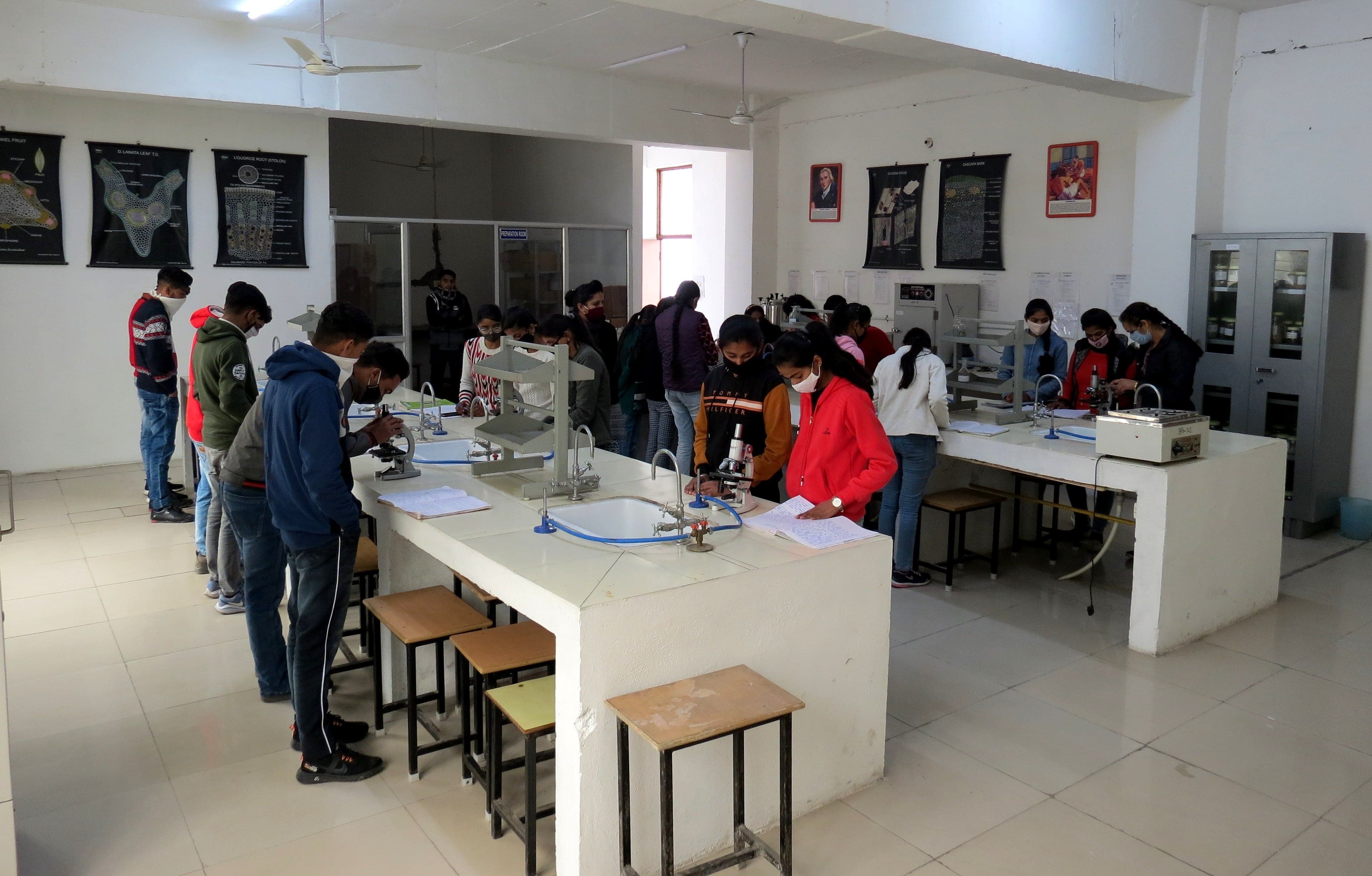 Global Research Institute of Pharmacy Yamuna Nagar Classroom photo 25