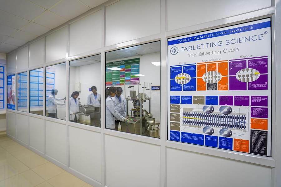 Hygia Institute of Pharmaceutical Education and Research Lucknow Laboratories photo 8