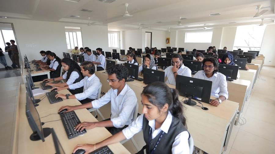 Sree Saraswathi Thyagaraja College Pollachi Campus photo 8