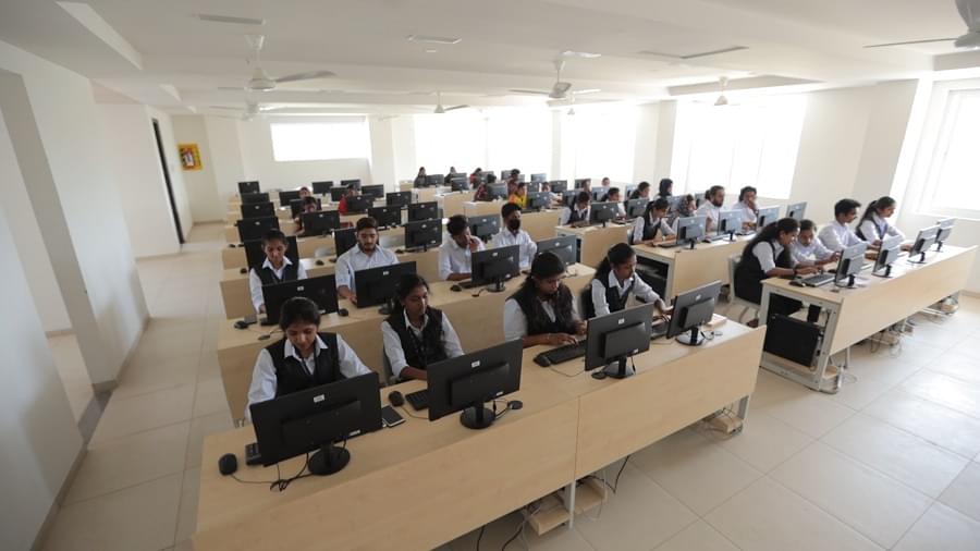 Sree Saraswathi Thyagaraja College Pollachi Campus photo 9