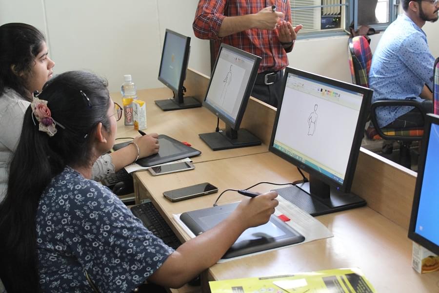 Centre for Design Excellence Jaipur Workshop Student Visit photo 13