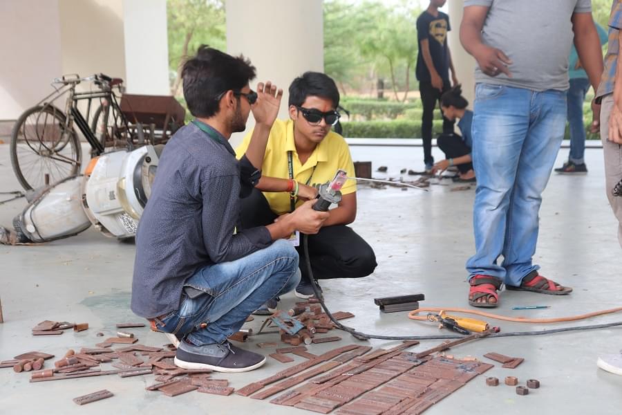 Centre for Design Excellence Jaipur Metal Workshop photo 17