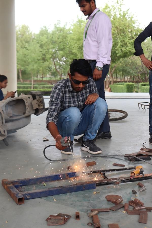 Centre for Design Excellence Jaipur Metal Workshop photo 19