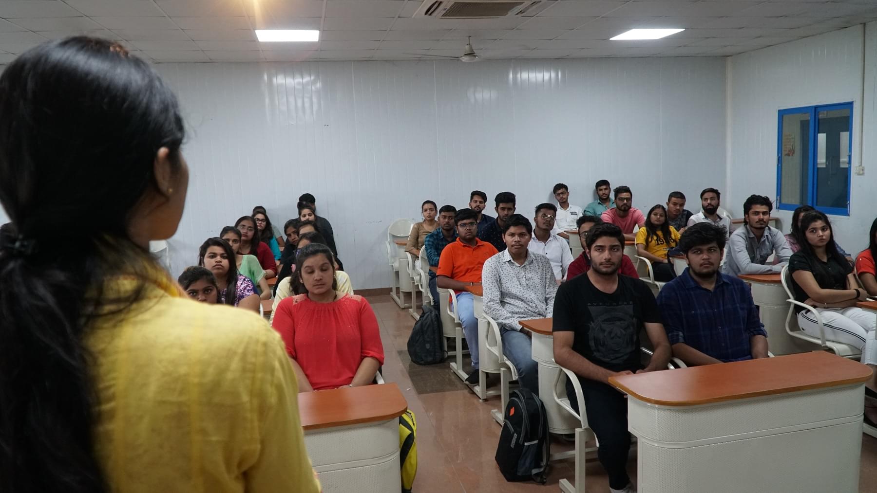 SRM University Sonepat Commerce Department photo 25