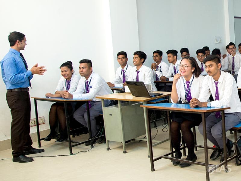 IIAS School of Management Siliguri Classroom photo 10