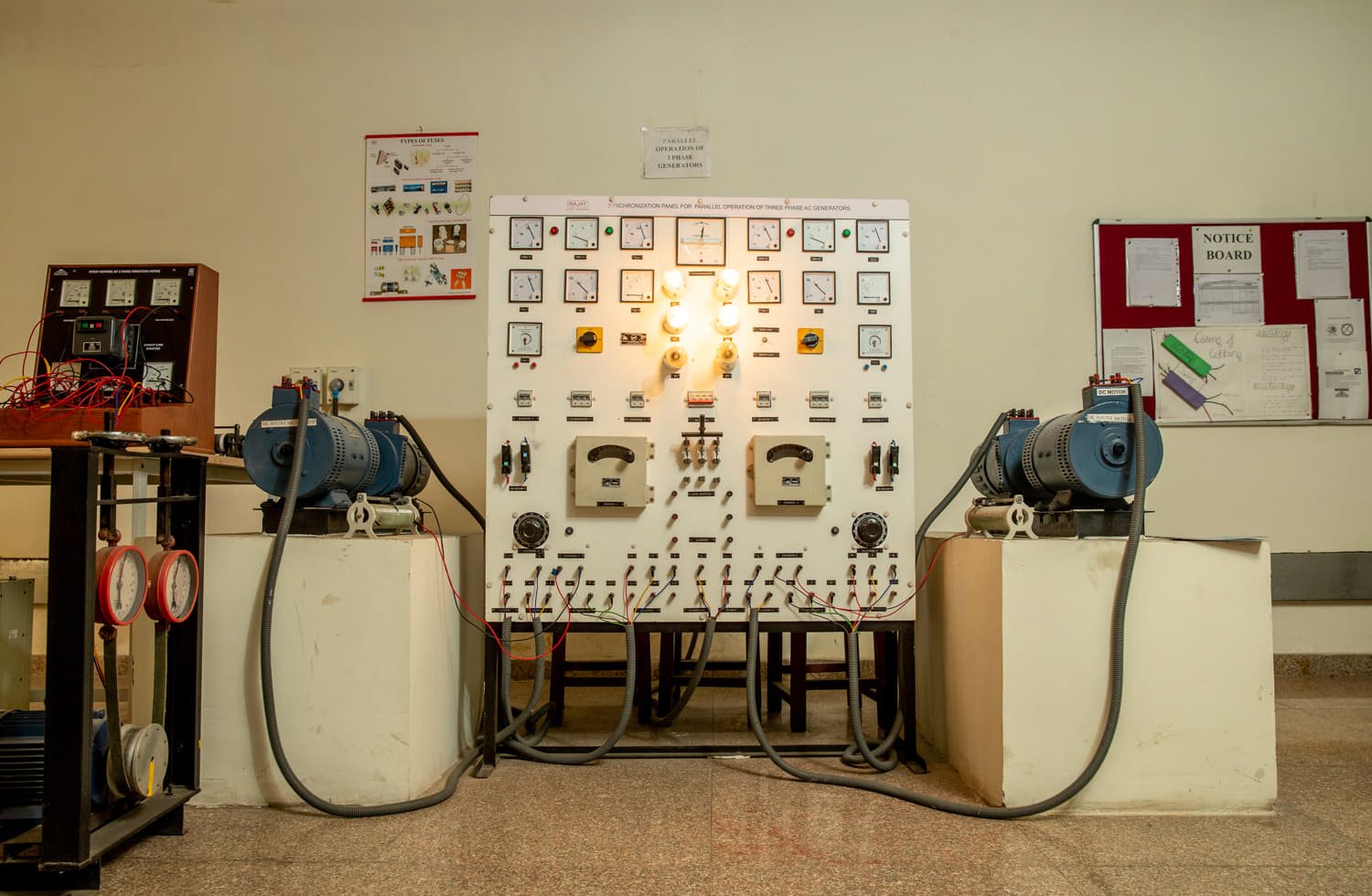 K.R. Mangalam University Gurugram Academic Building photo 11