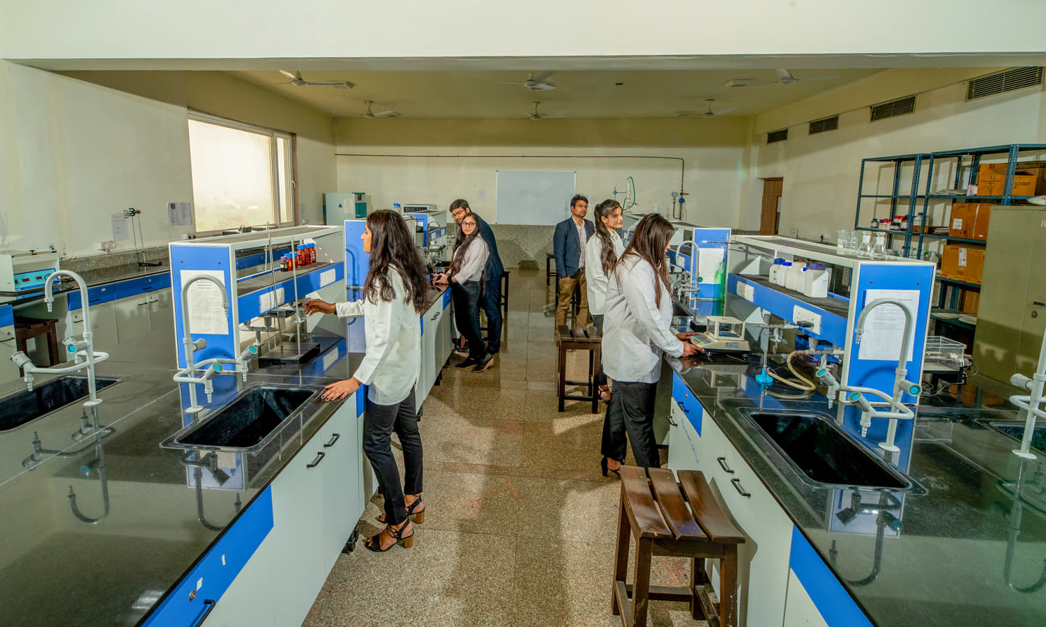 K.R. Mangalam University Gurugram Academic Building photo 13