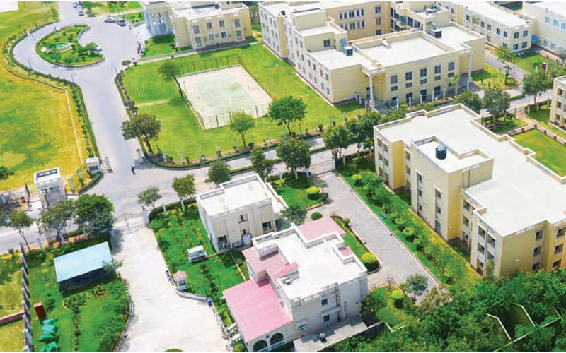 International Center for Advance Studies and Research Gurgaon College Campus photo 3