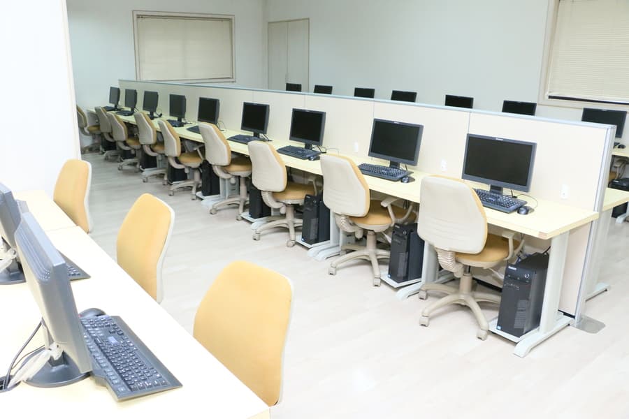 Atmiya University Rajkot Computer Lab photo 7
