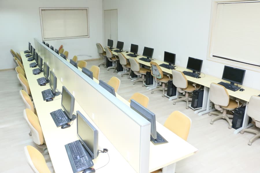 Atmiya University Rajkot Computer Lab photo 8