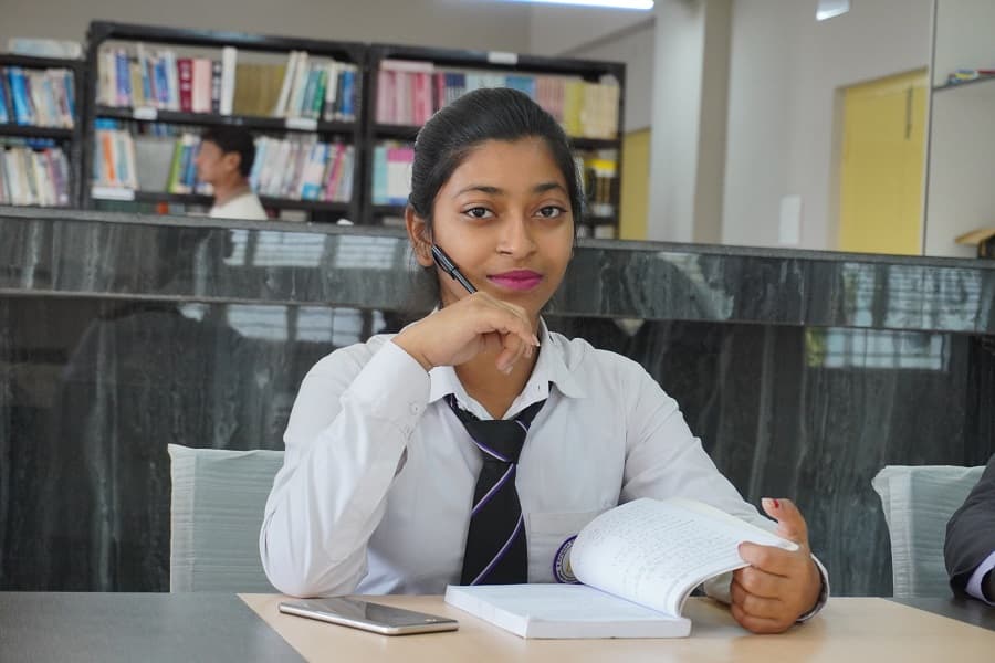 Kingston School of Management and Science Kolkata Library photo 2