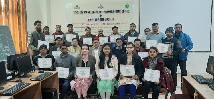 Goel Institute of Pharmacy & Sciences Lucknow College events photo 8