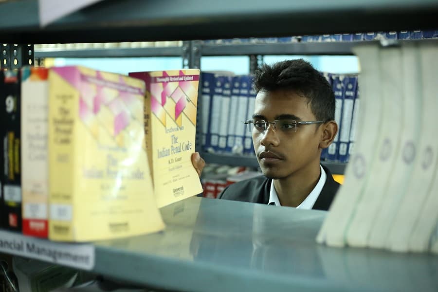 Kingston Educational Institute Kolkata Library photo 10