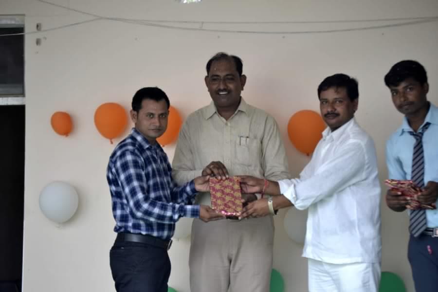 Shri Kashi Chandradev Polytechnic Azamgarh Teacher's Day Celebration photo 9
