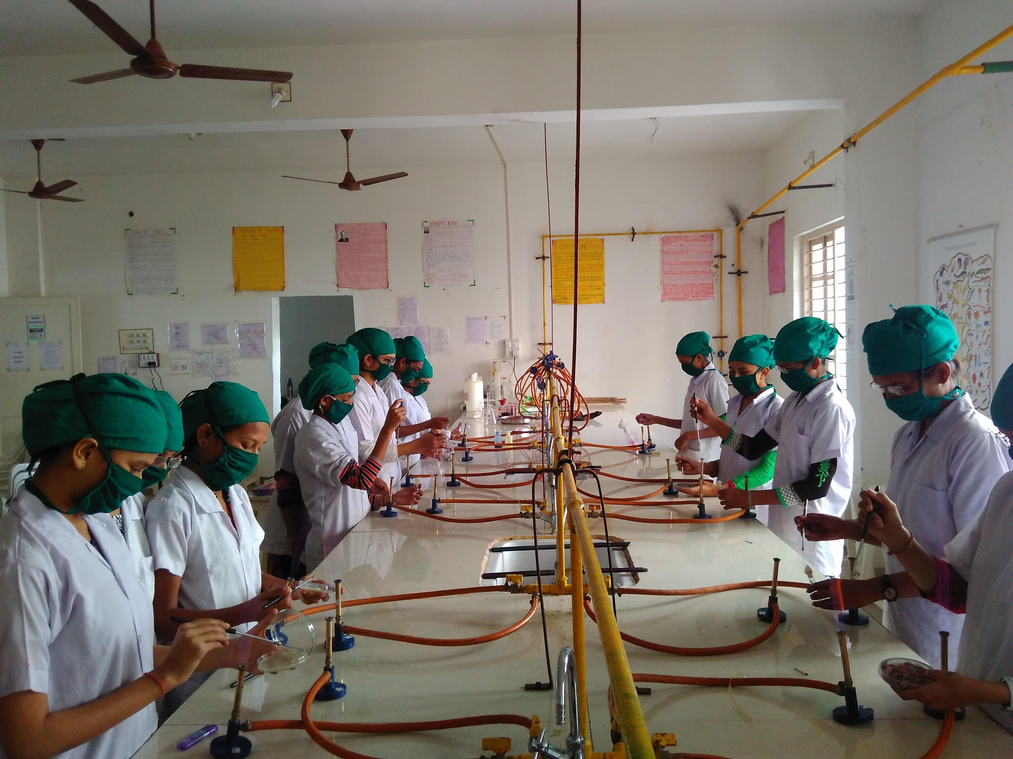 Shree Kokilaben Karsanbhai Patel Girls Science College Kadi Facility photo 1