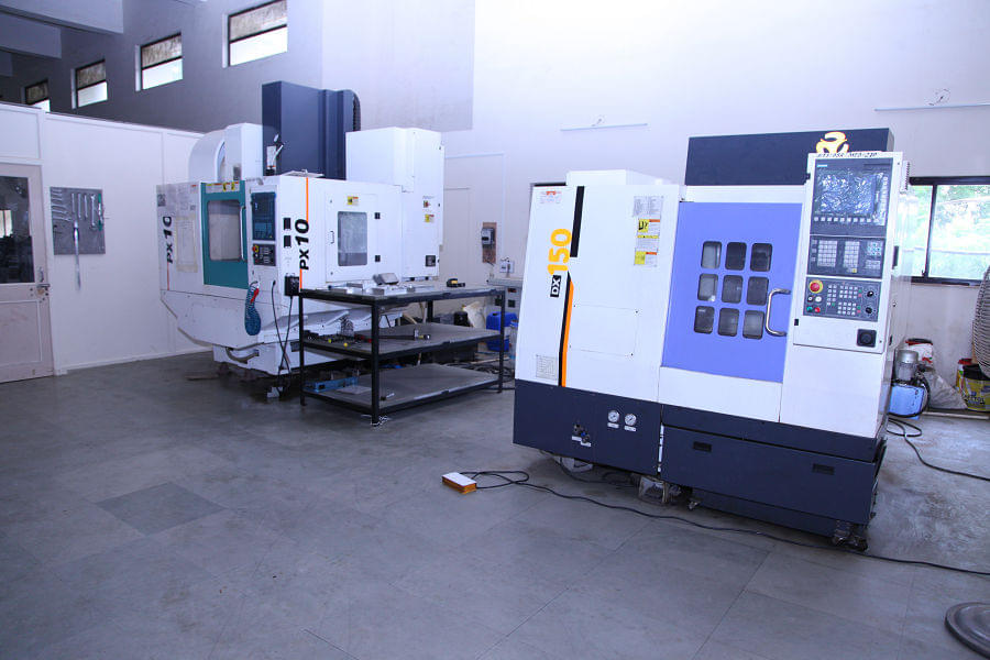 Atmiya Institute of Science and Technology for Diploma Studies, Atmiya University Rajkot Workshop photo 6