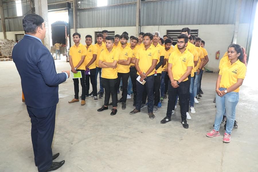 Radiant Institute of Management & Science Indore Patanjali Warehouse Visit photo 1