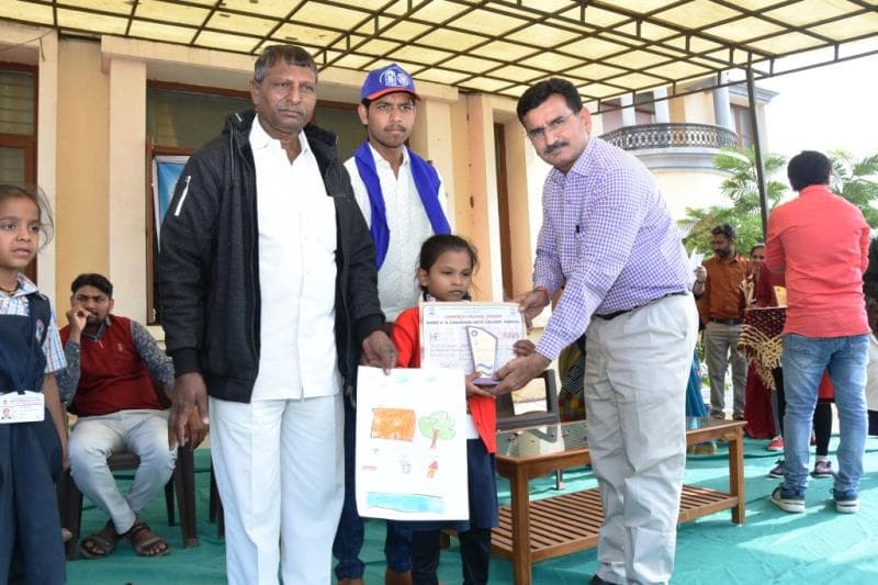 Shree UH Chaudhari Arts & Commerce College Banaskantha Painting Competition photo 3