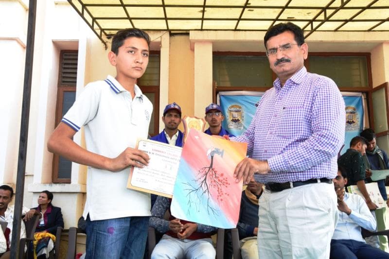 Shree UH Chaudhari Arts & Commerce College Banaskantha Painting Competition photo 7
